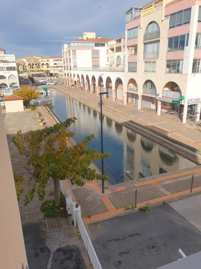 Charmant 2 Pieces Les Pieds Dans L'Eau Sète Zewnętrze zdjęcie